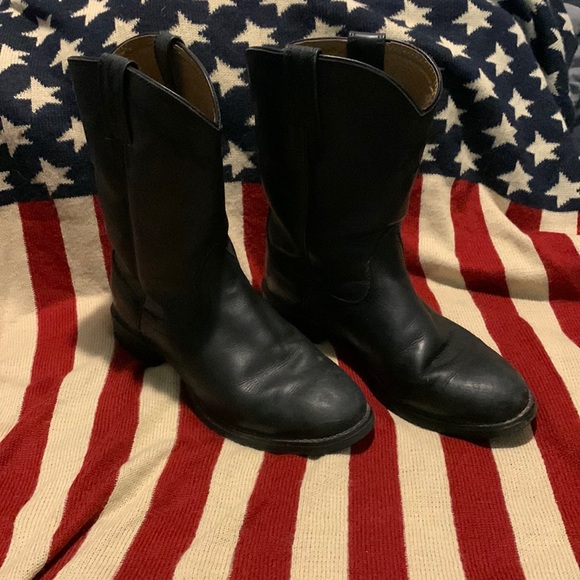 Ariat Shoes - Ariat black boots